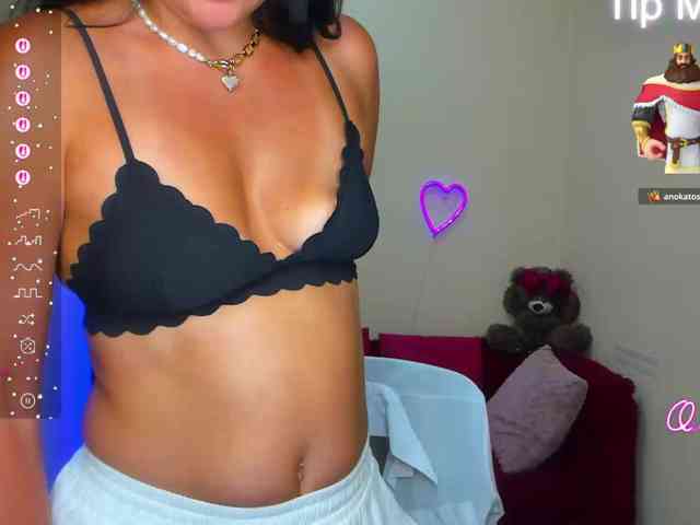 AliannaSoloKisses webcam