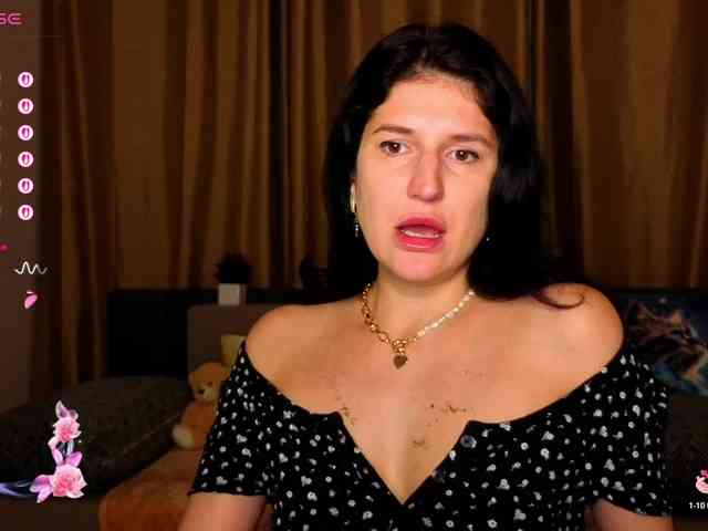 AliannaSoloKisses webcam