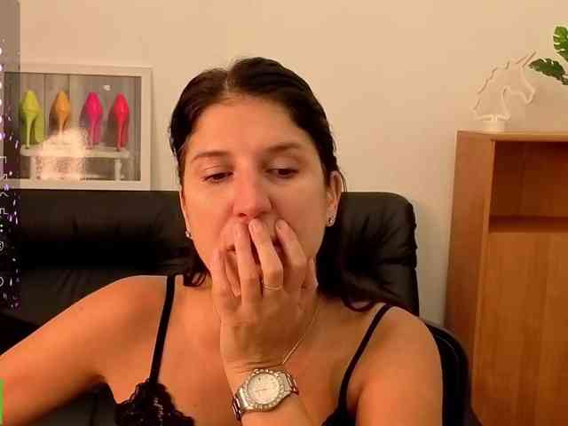 AliannaSoloKisses webcam
