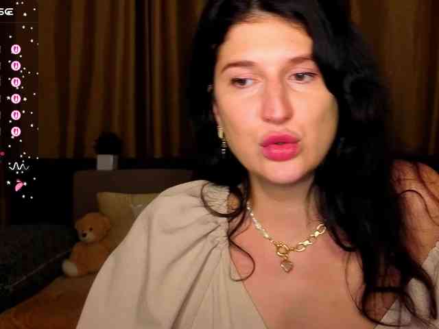 AliannaSoloKisses webcam