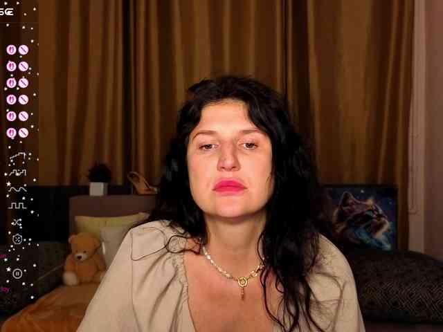 AliannaSoloKisses webcam