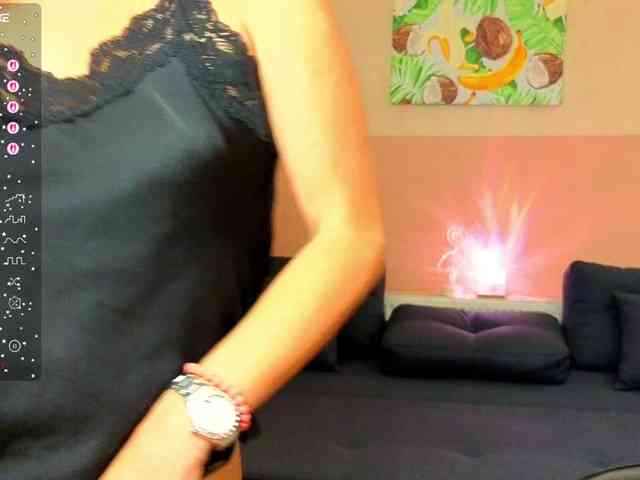 AliannaSoloKisses webcam