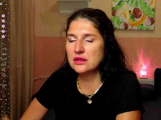 AliannaSoloKisses webcam