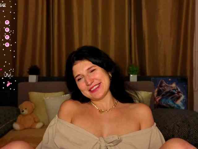 AliannaSoloKisses webcam