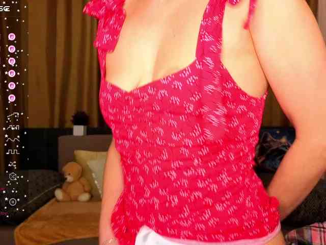 AliannaSoloKisses webcam
