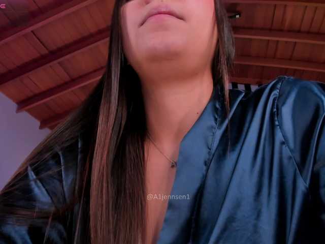 AllyJensen live cam on BongaCams