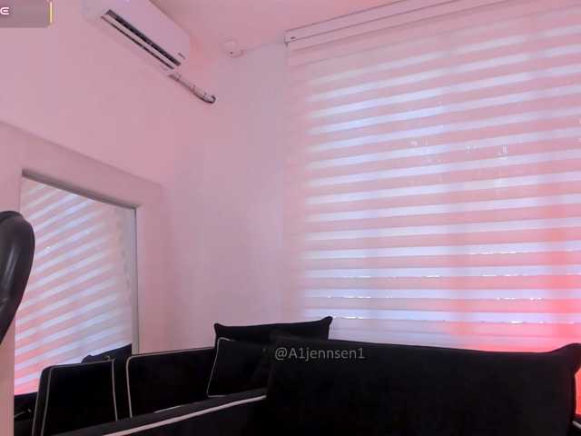 AllyJensen live cam on BongaCams