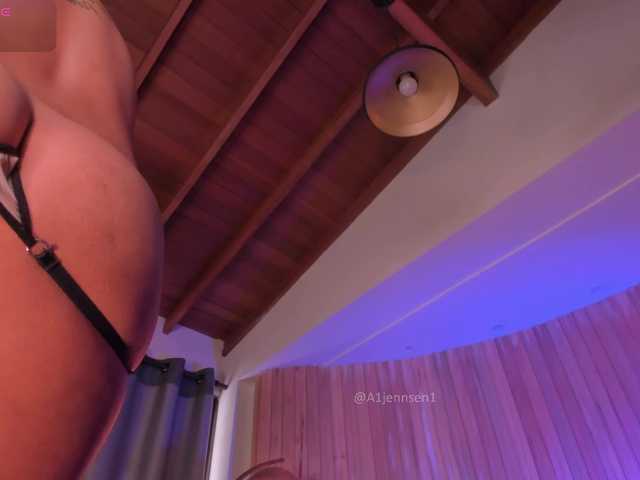 AllyJensen webcam