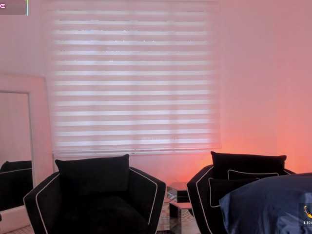AllyJensen live cam on BongaCams