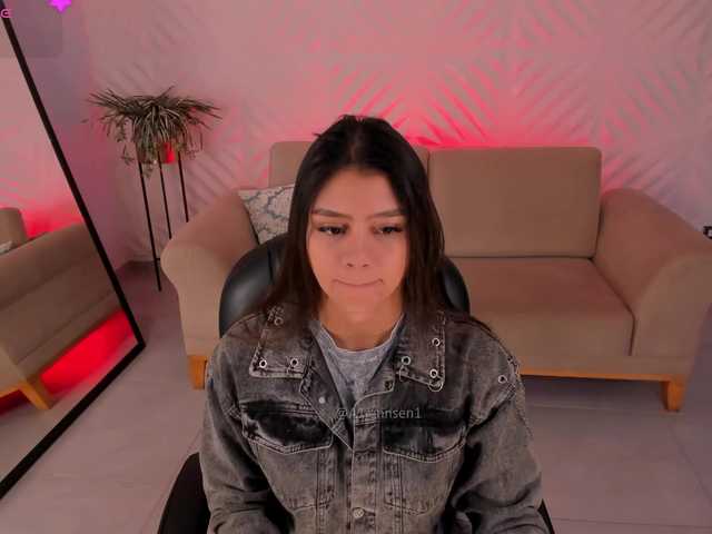 AllyJensen live cam on BongaCams