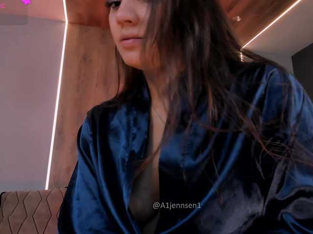 AllyJensen live cam on BongaCams