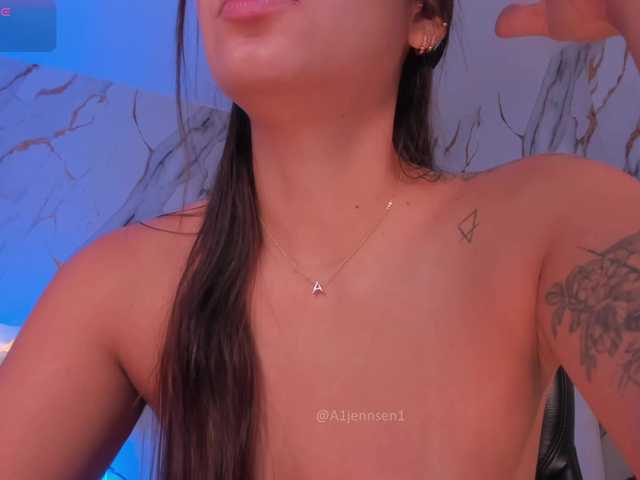 AllyJensen live cam on BongaCams