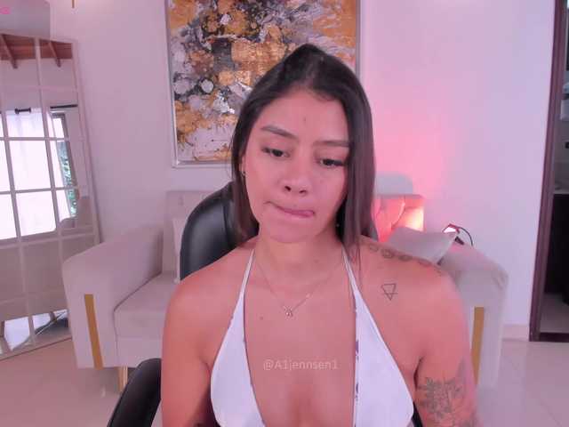 AllyJensen live cam on BongaCams