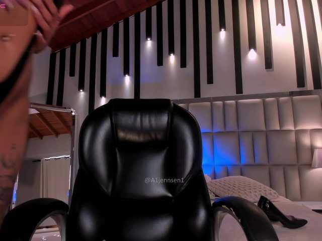 AllyJensen live cam on BongaCams