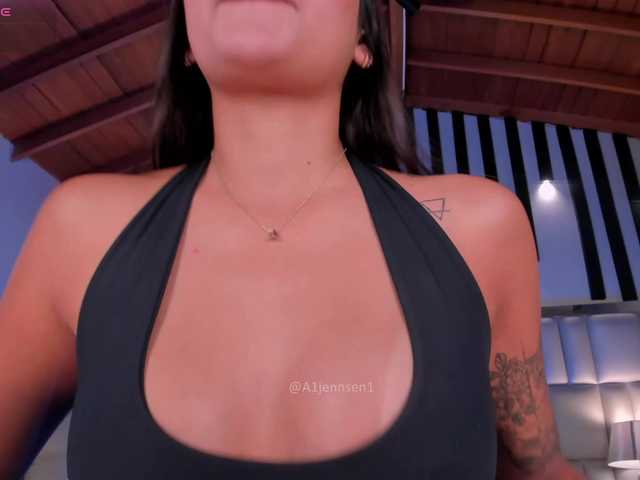 AllyJensen live cam on BongaCams