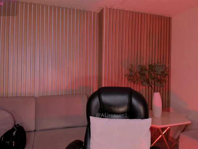 AllyJensen live cam on BongaCams