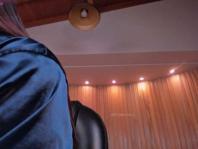 AllyJensen live cam on BongaCams