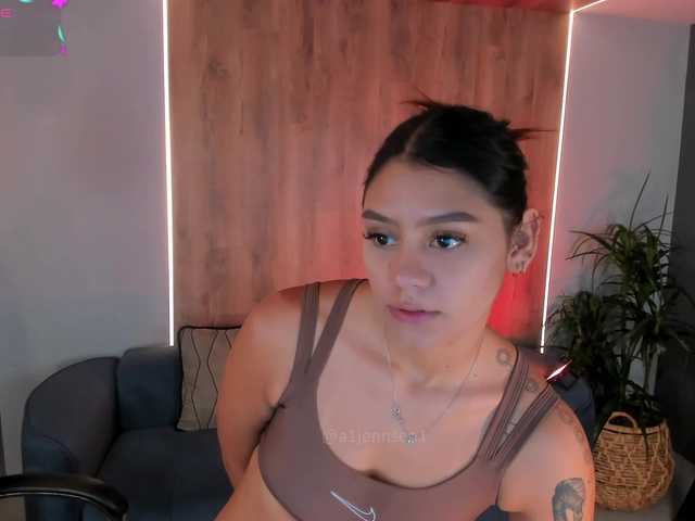 AllyJensen live cam on BongaCams