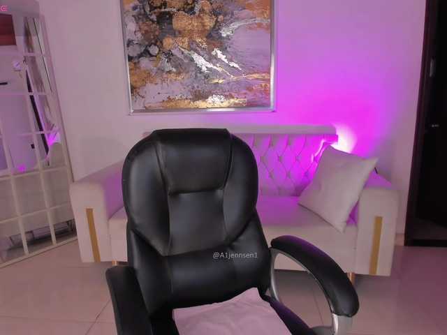 AllyJensen live cam on BongaCams