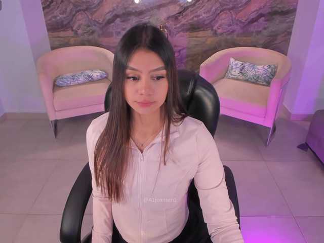 AllyJensen live cam on BongaCams