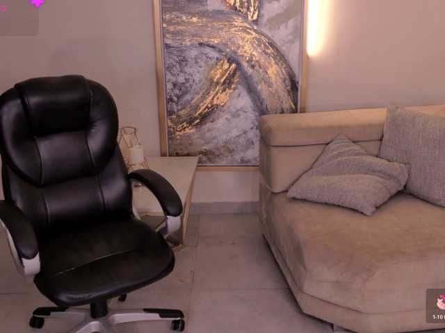 AllyJensen live cam on BongaCams