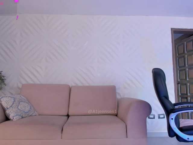 AllyJensen live cam on BongaCams