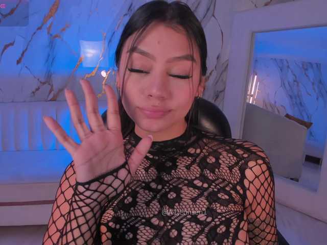 AllyJensen live cam on BongaCams