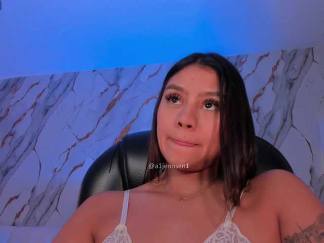 AllyJensen live cam on BongaCams