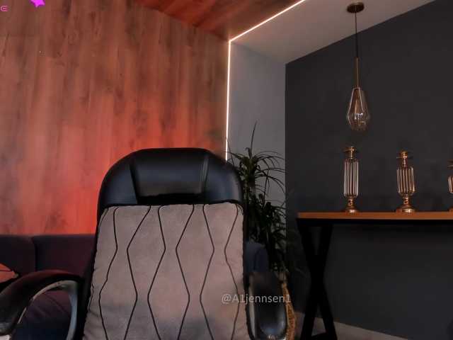 AllyJensen live cam on BongaCams