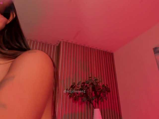 AllyJensen live cam on BongaCams