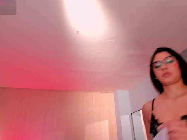 AllyJensen webcam