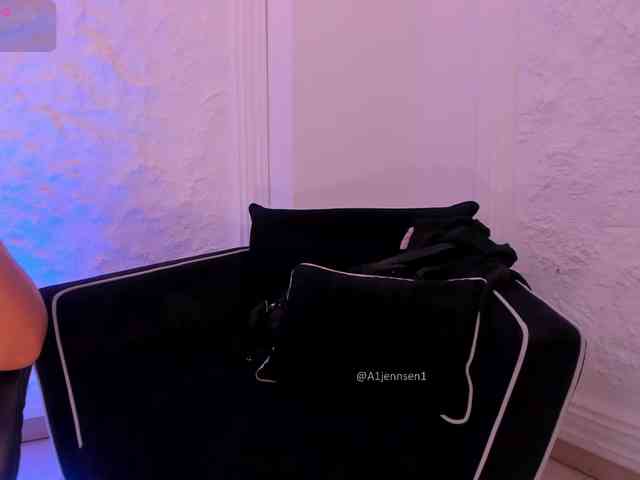 AllyJensen webcam