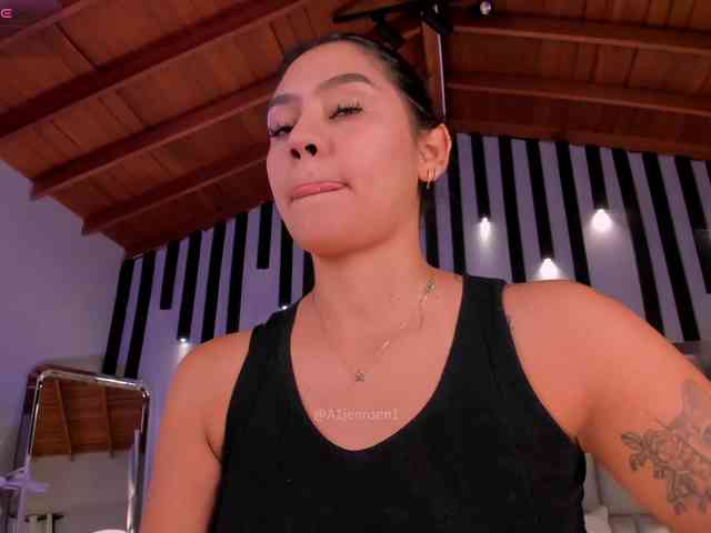 AllyJensen webcam