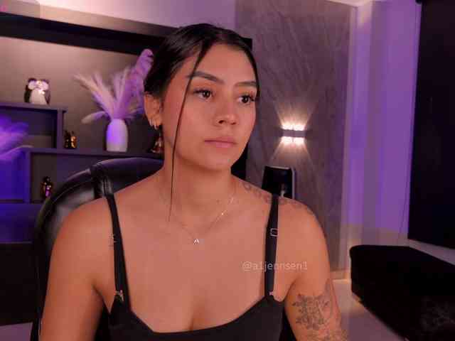 AllyJensen webcam