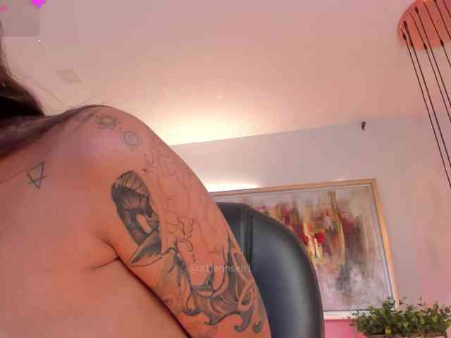 AllyJensen webcam