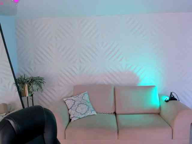 AllyJensen webcam