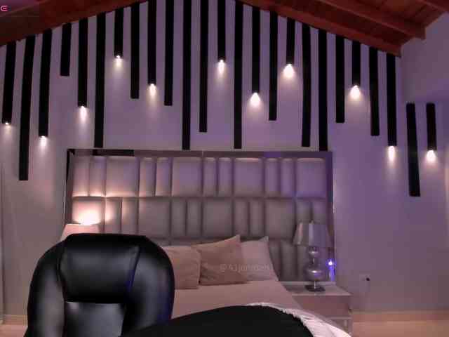 AllyJensen webcam