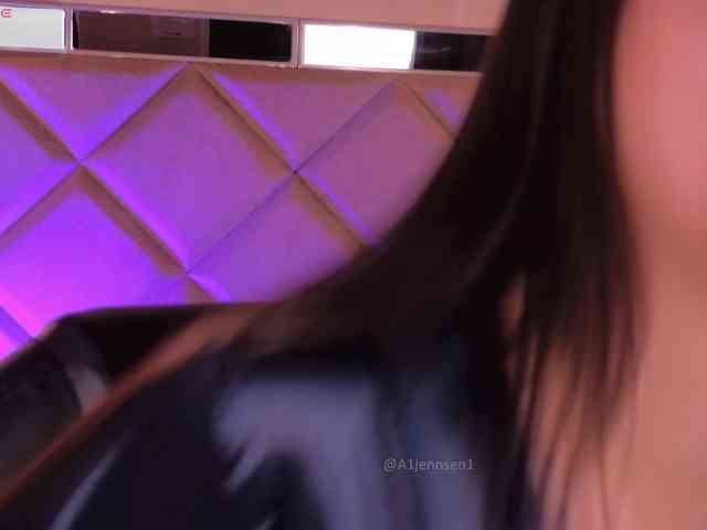 AllyJensen webcam