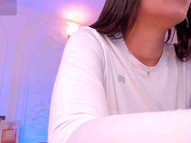 AllyJensen webcam