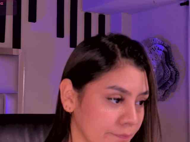 AllyJensen webcam