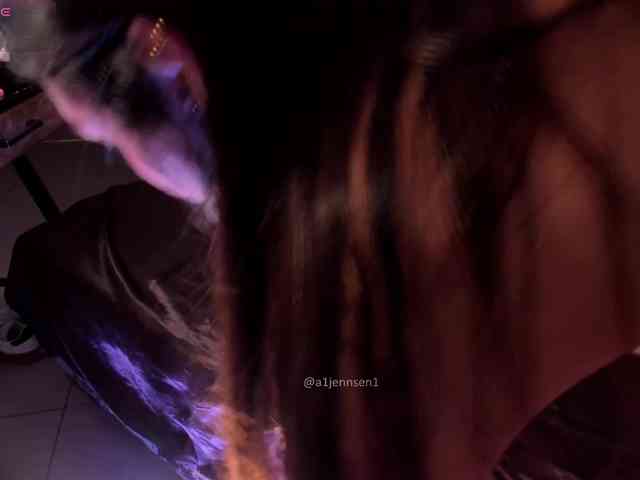 AllyJensen webcam