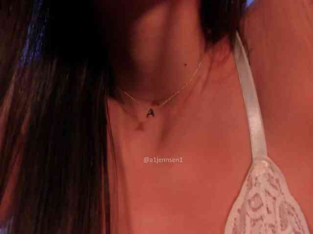 AllyJensen webcam