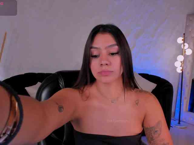AllyJensen webcam