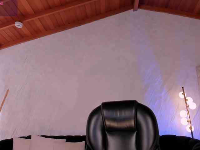 AllyJensen webcam