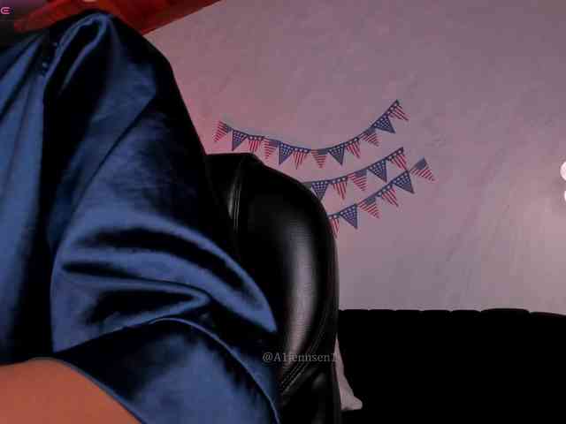 AllyJensen webcam
