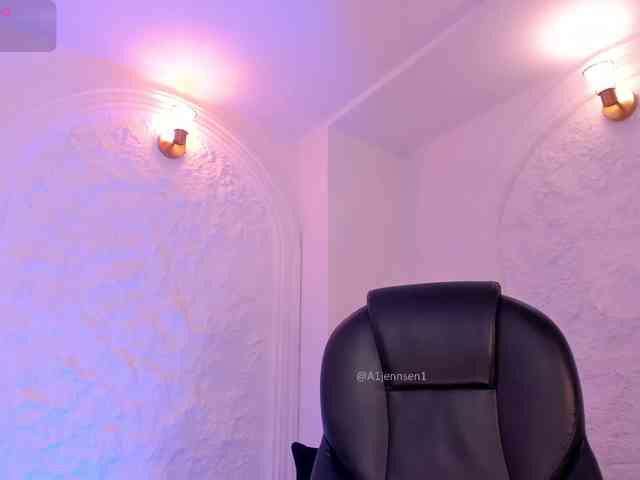 AllyJensen webcam