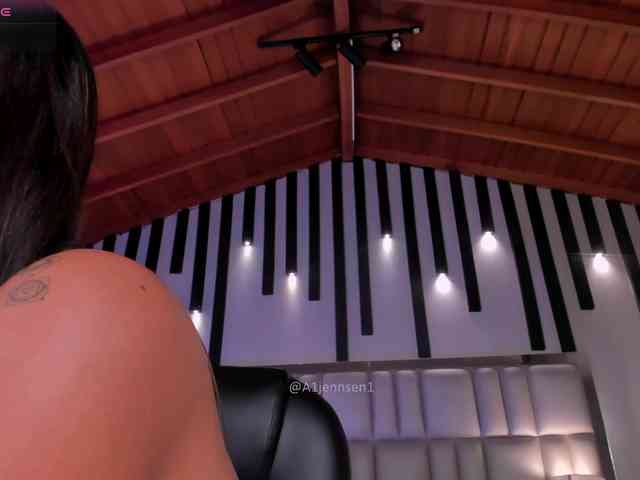 AllyJensen webcam