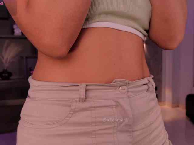 AllyJensen webcam