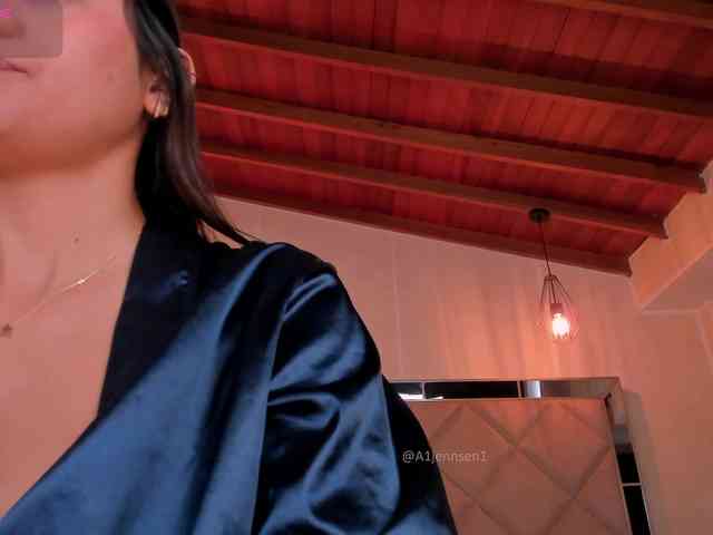 AllyJensen webcam