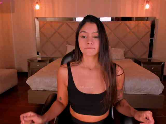AllyJensen webcam
